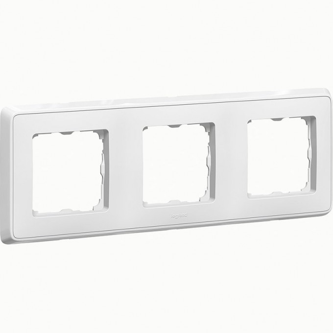 Рамка LEGRAND Cariva 3 поста горизонтальный/вертикальный монтаж белый 773653