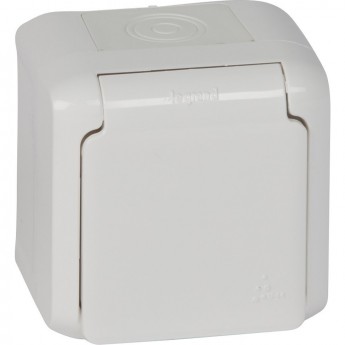 Розетка LEGRAND 2К+З с защитными шторками 16 A 250 В Quteo IP 44 белый Розетка LEGRAND 2К+З с защитными шторками 16 A 250 В Quteo IP 44 белый